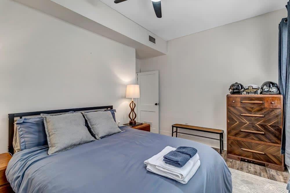Contemporary Apartment - 5 Min To Tiaa Bank Field! Jacksonville Exterior photo